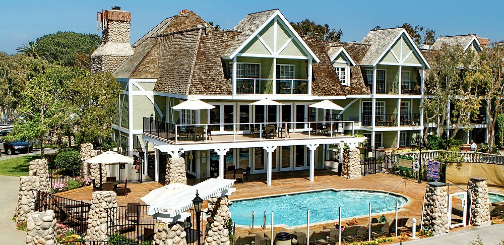 Carlsbad Inn Beach Resort Pool Area