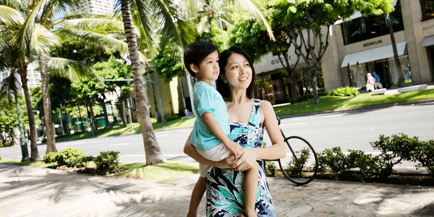 Polynesian Plaza Waikiki-mother and child