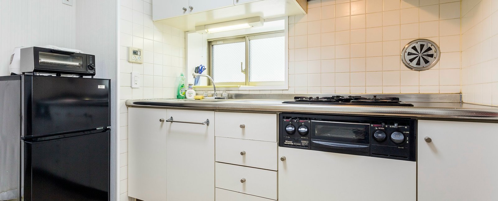 Unit 502-kitchen