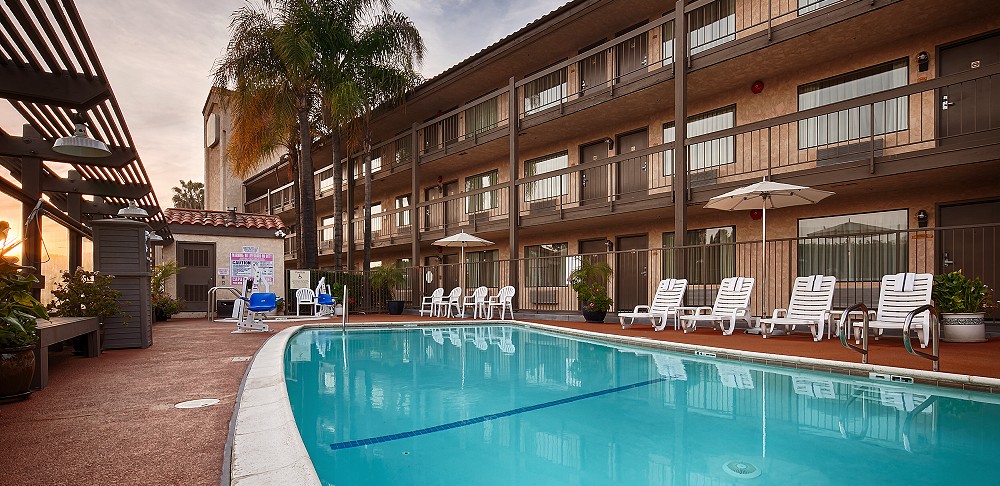 Best Western Plus Rowland Heights Los Angeles Pool