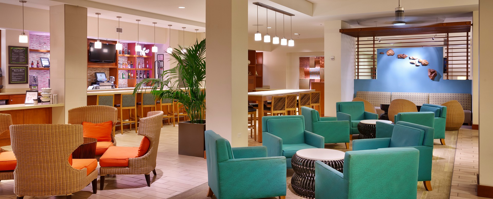 Hyatt Place Waikiki Beach Lounge