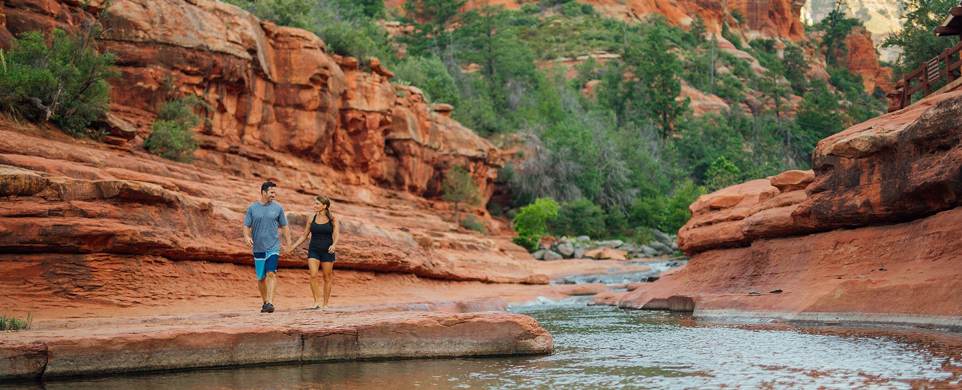 Sedona Hiking along Oak Creek